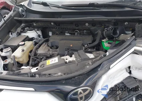 2017 Toyota Rav4 Xle z USA, uszkodzony, nr VIN JTMRFREV7HD199244